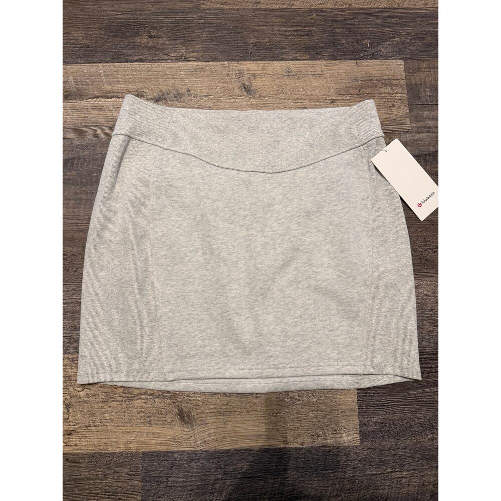 Lululemon scuba HR Gray Mini skirt Size XL NWT
